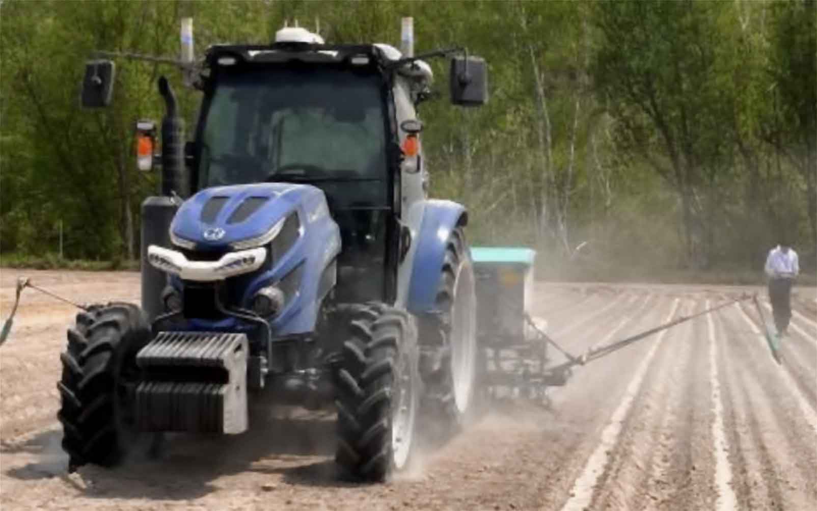 ロボットトラクターを活用した畑作・酪農畜産の各種作業の実証